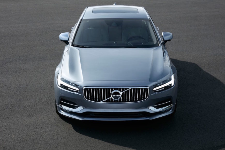 High Front Volvo S90 Mussel Blue